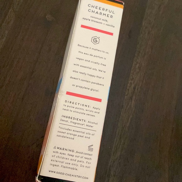 NIB Good Chemistry Rollerball, Cheerful Charmer Essential oils perfume - Picture 4 of 4